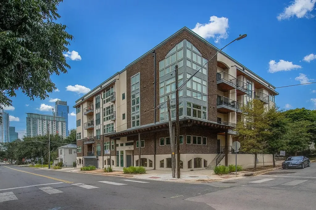 908 Nueces Street Austin TX 78701