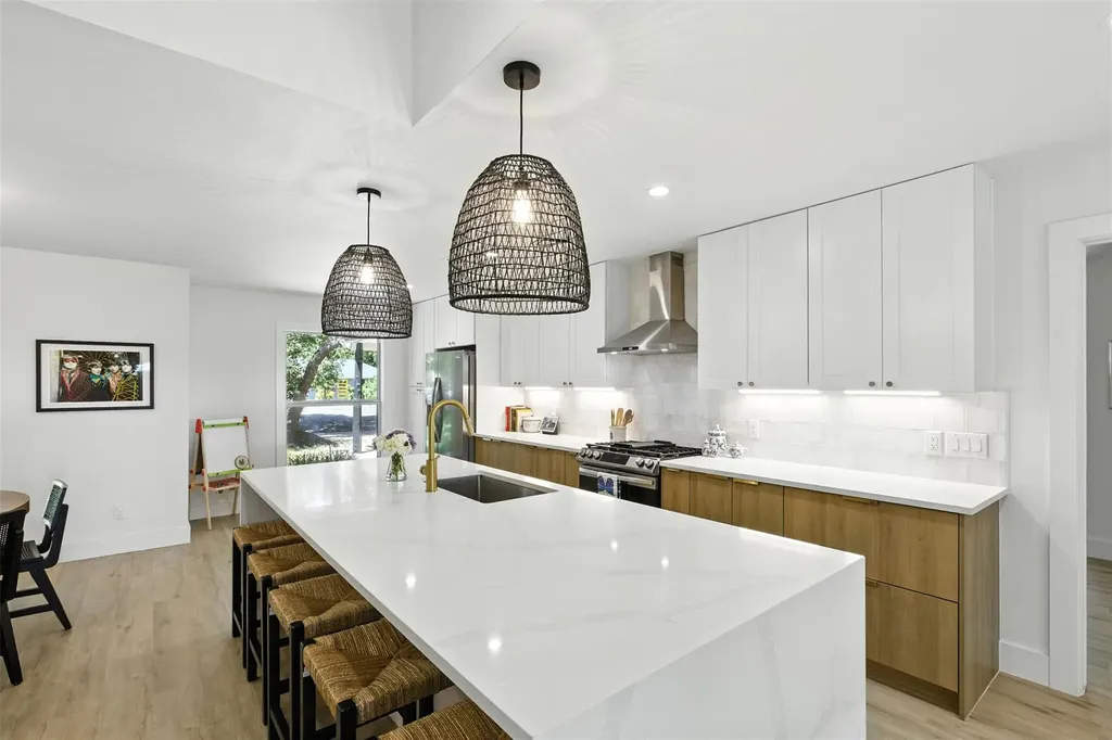 2403 Gateshead Circle Austin TX 78745