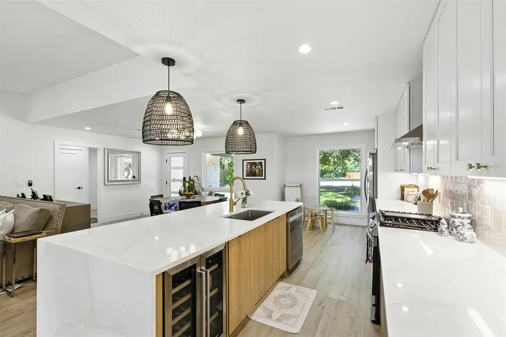2403 Gateshead Circle Austin TX 78745
