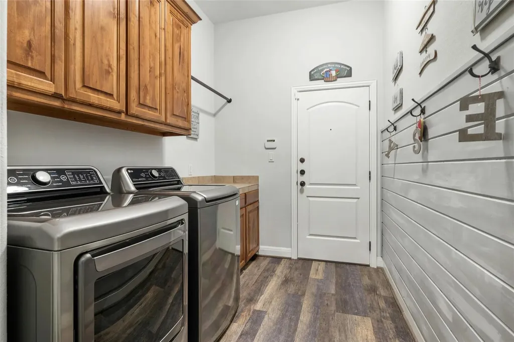 1207 Sledge Drive Austin TX 78734