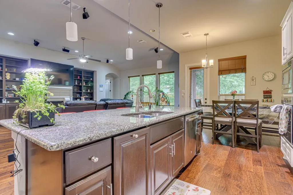 2709 Belicia Lane Round Rock TX 78665