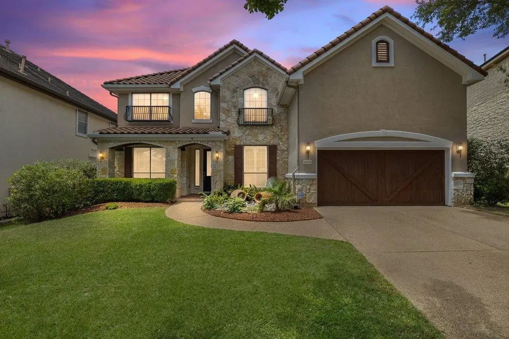 11228 Woodland Hills Trail Austin TX 78732