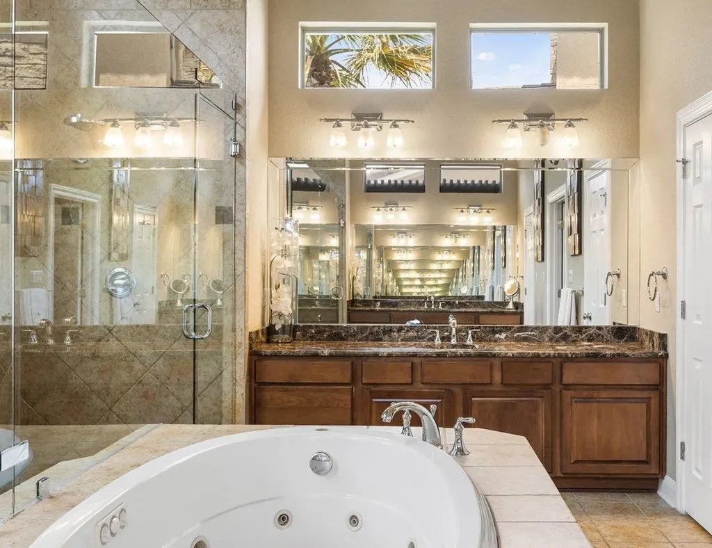 11228 Woodland Hills Trail Austin TX 78732