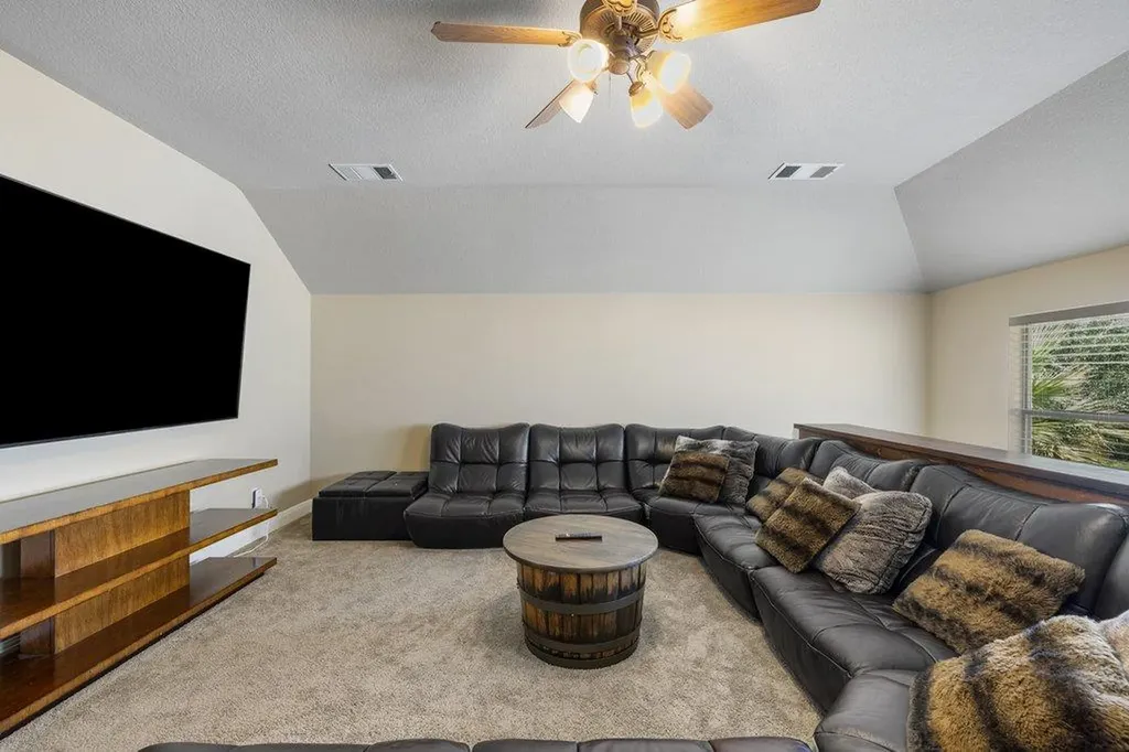 11228 Woodland Hills Trail Austin TX 78732