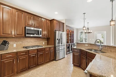 11228 Woodland Hills Trail Austin TX 78732