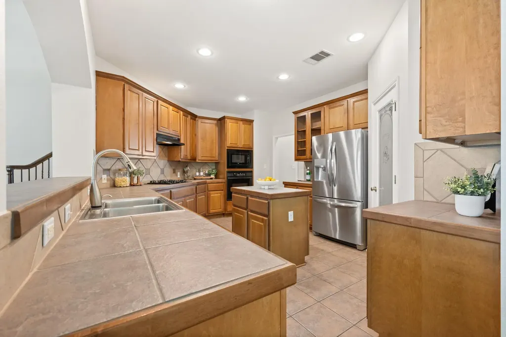 2320 Via Cordova Court Austin TX 78732