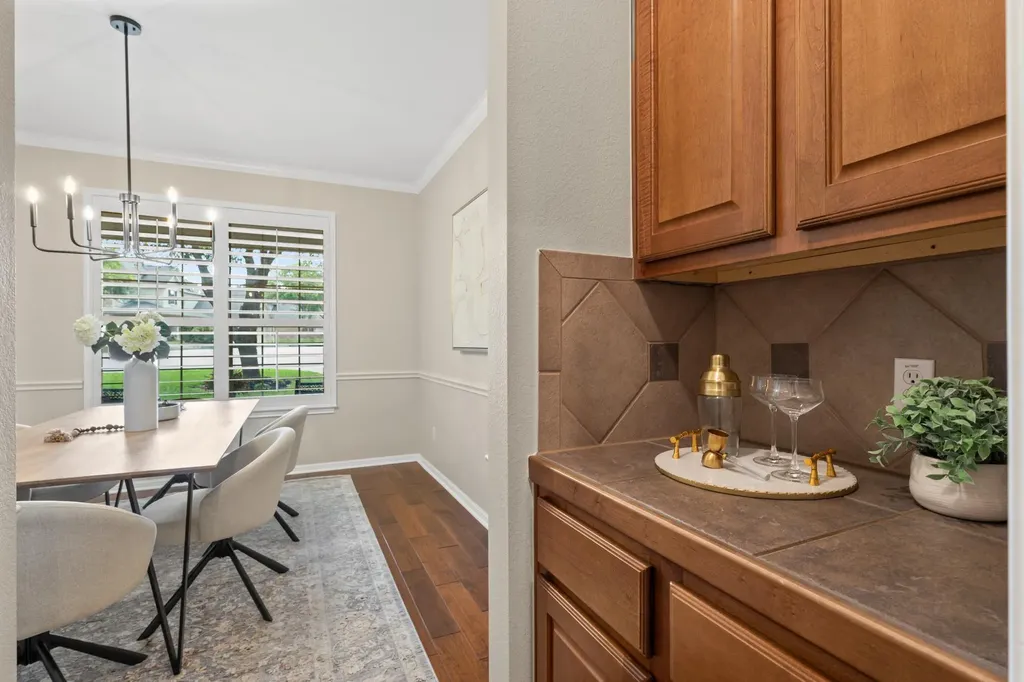 2320 Via Cordova Court Austin TX 78732