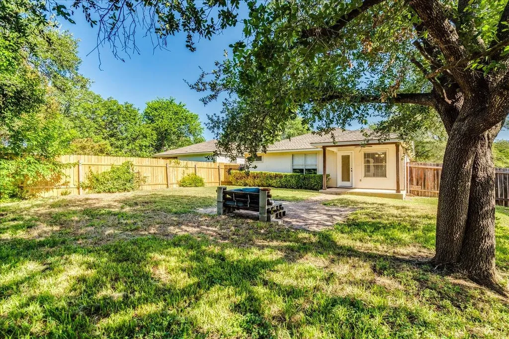 1701 Friars Tale Lane Austin TX 78748