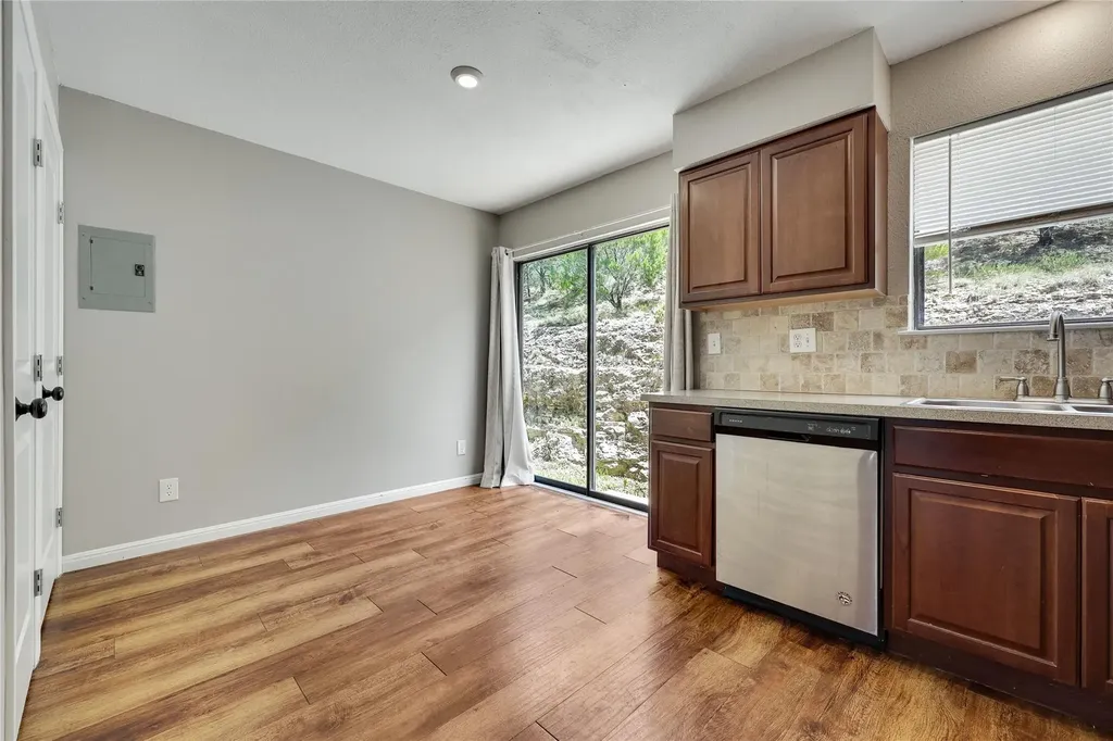 21461 Coyote Trail Lago Vista TX 78645