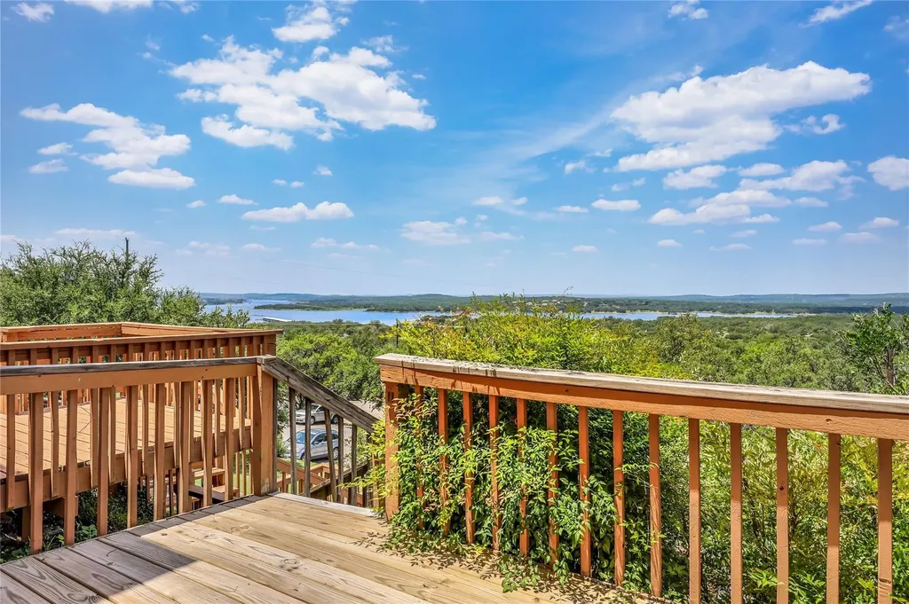 21461 Coyote Trail Lago Vista TX 78645