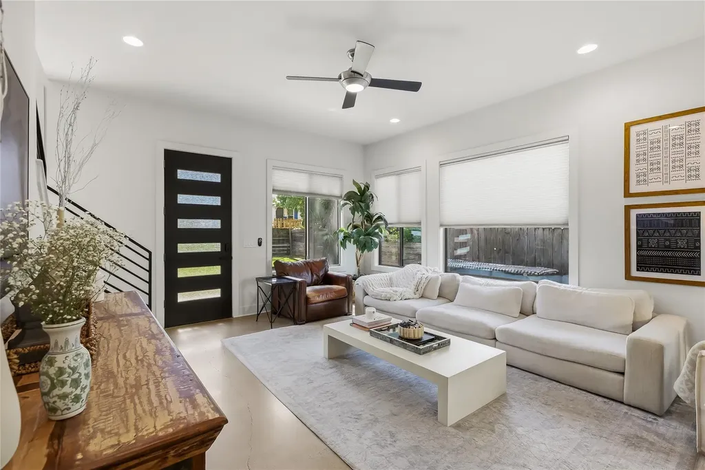 1807 Ulit Avenue Austin TX 78702