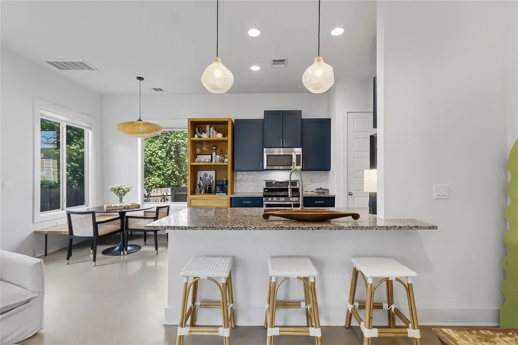 1807 Ulit Avenue Austin TX 78702