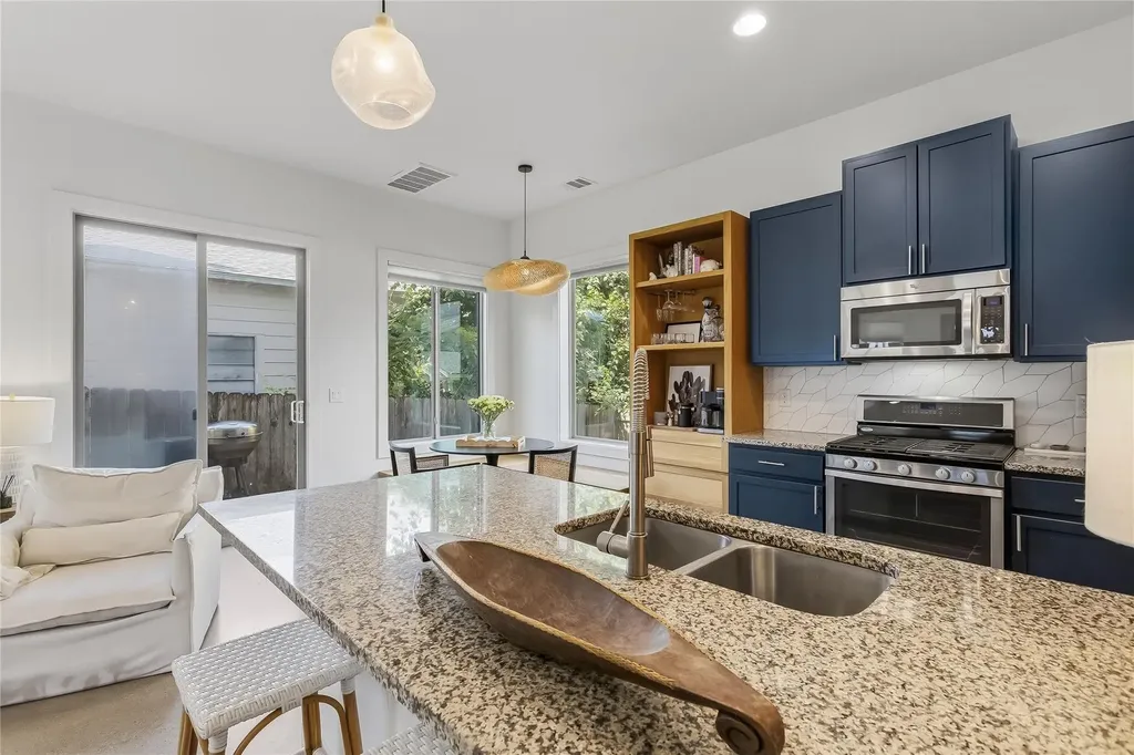 1807 Ulit Avenue Austin TX 78702