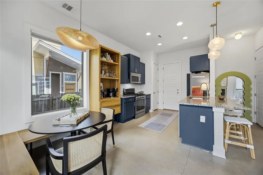 1807 Ulit Avenue Austin TX 78702