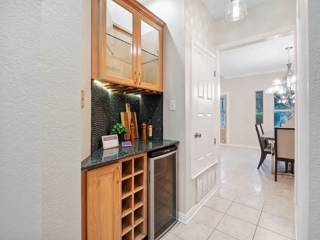 9402 Bluegrass Drive Austin TX 78759