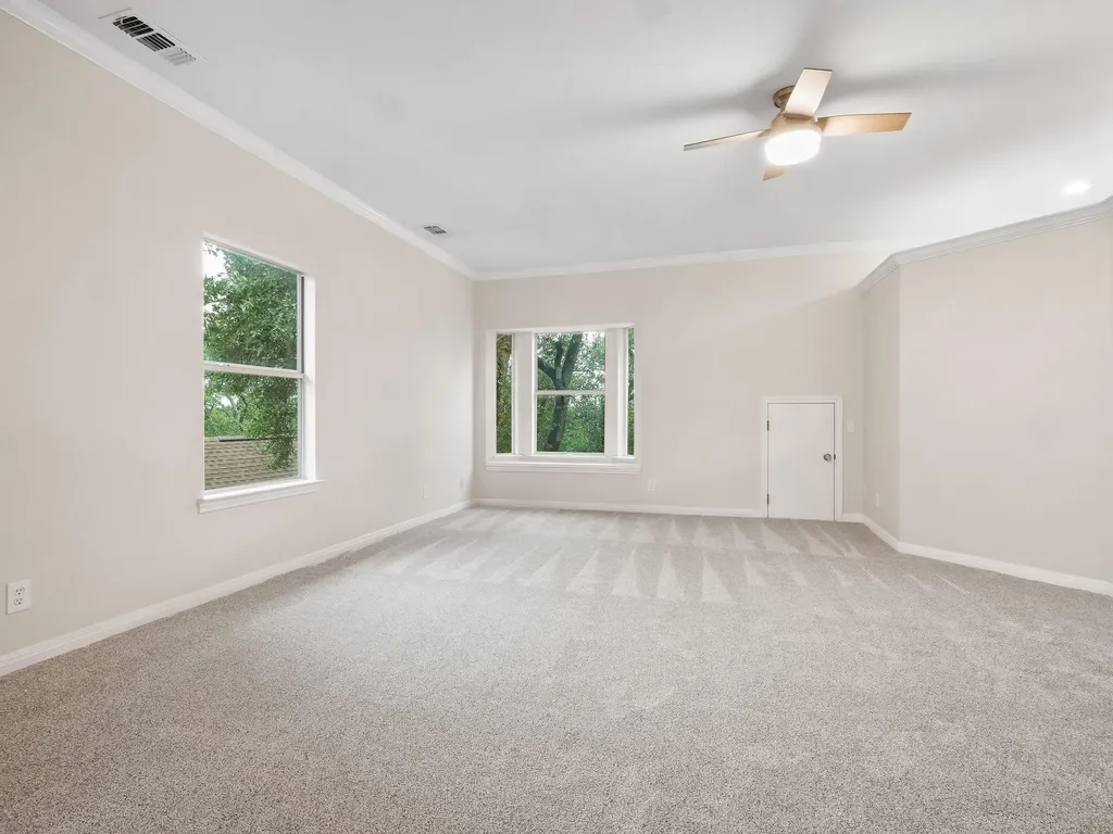 9402 Bluegrass Drive Austin TX 78759