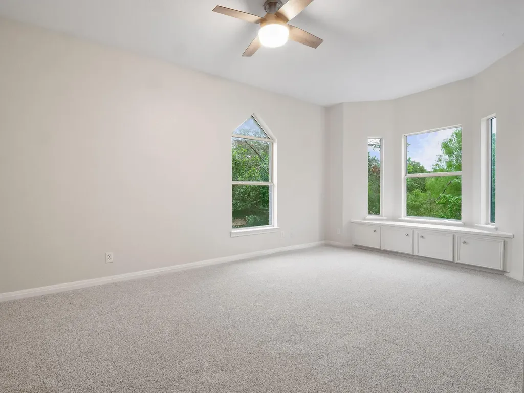 9402 Bluegrass Drive Austin TX 78759