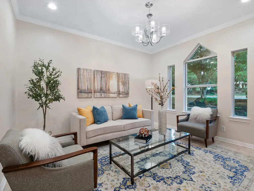9402 Bluegrass Drive Austin TX 78759