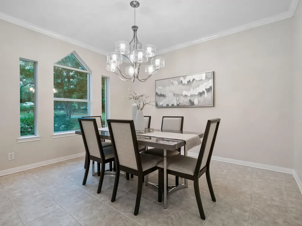 9402 Bluegrass Drive Austin TX 78759