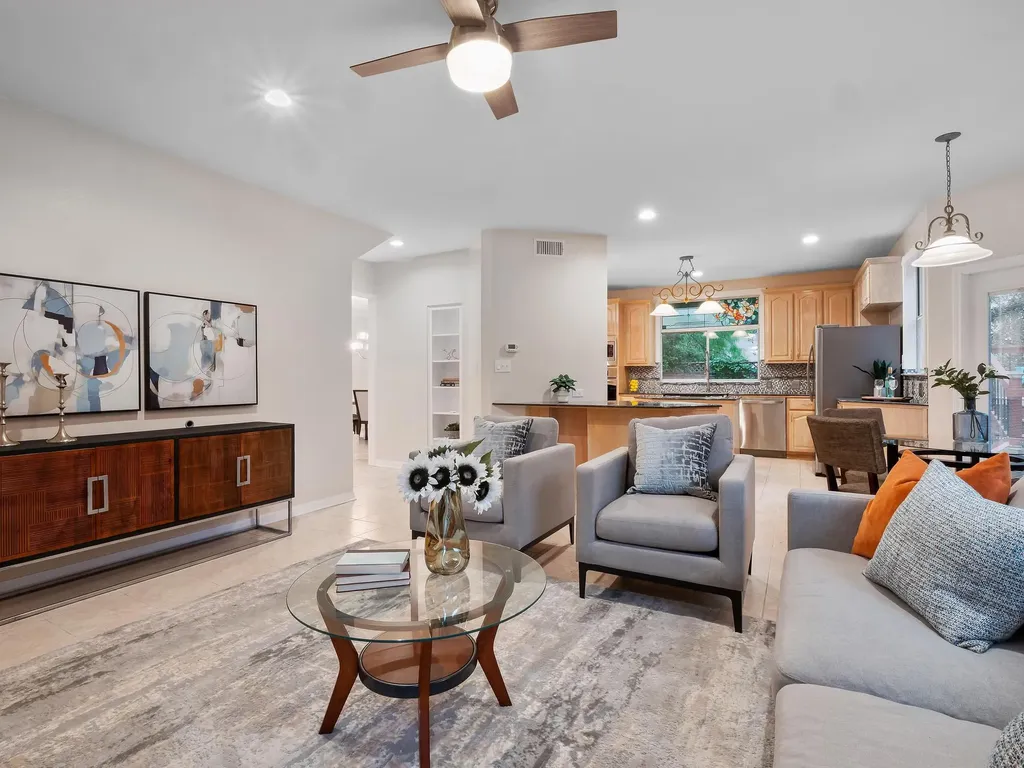 9402 Bluegrass Drive Austin TX 78759