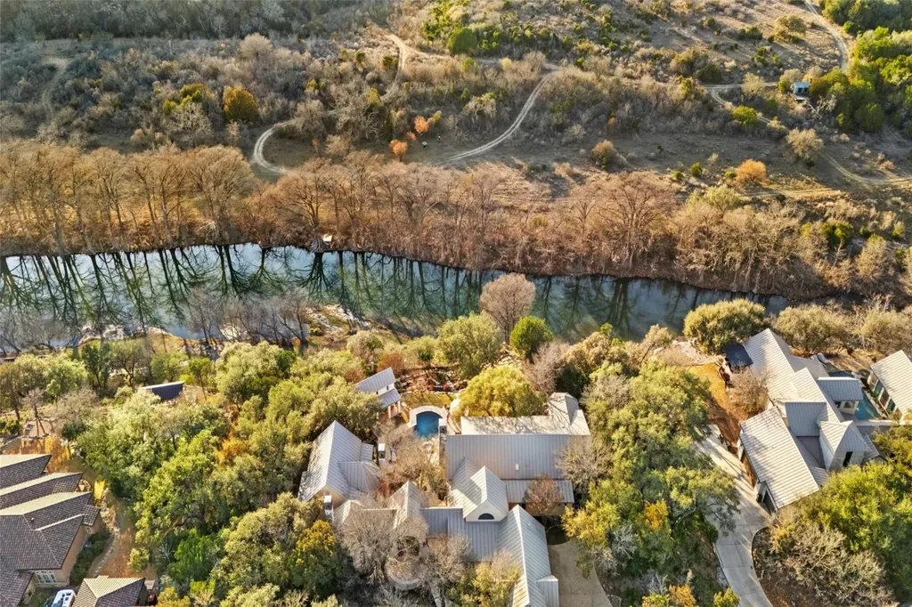 New Braunfels TX, 954 Riverforest Drive