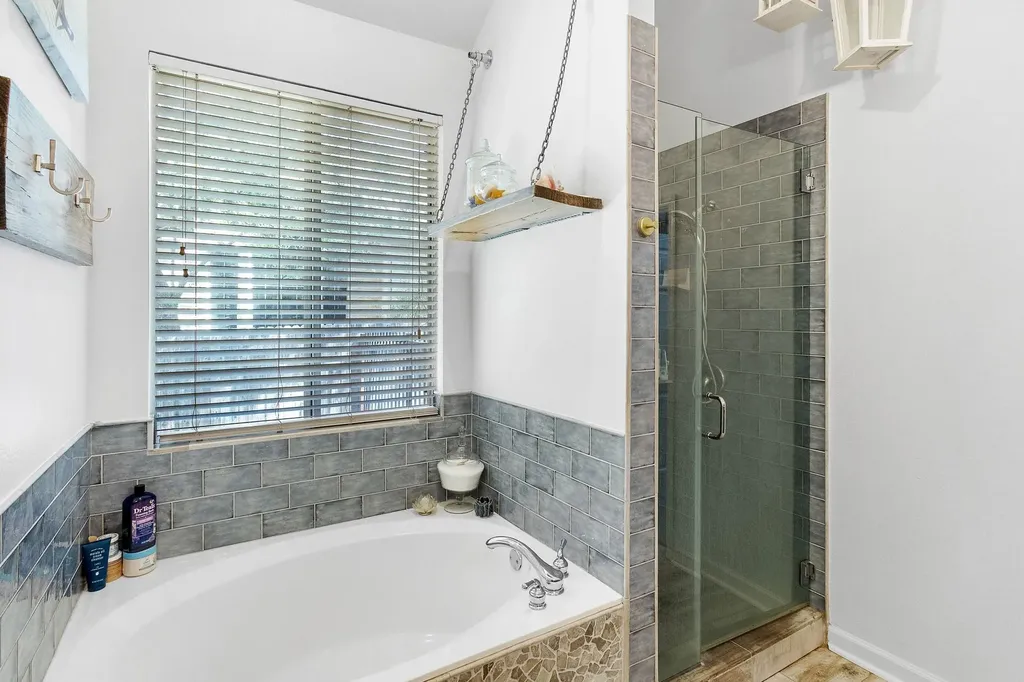 22128 Rose Grass Lane Spicewood TX 78669