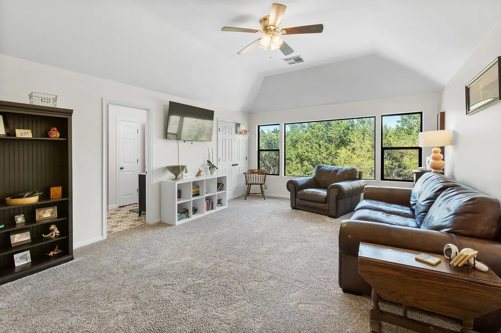22128 Rose Grass Lane Spicewood TX 78669