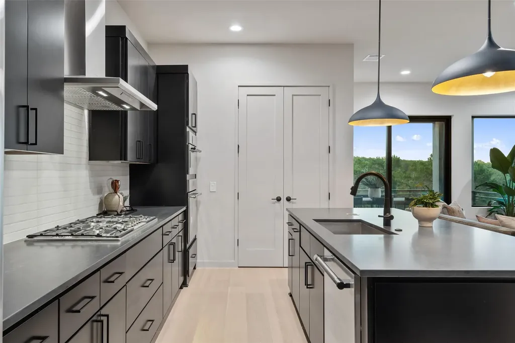 9803 Ribelin Ranch Court Austin TX 78750