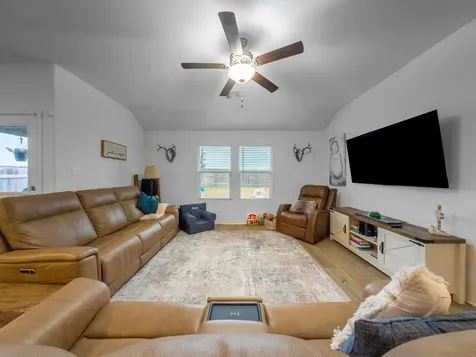440 Sebring Circle Hutto TX 78634