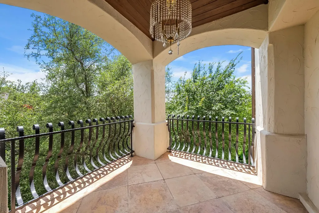 203 Bella Riva Drive Austin TX 78734