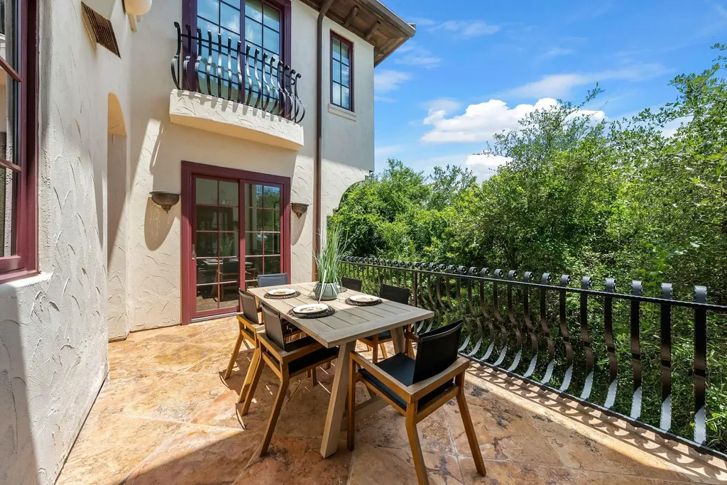 203 Bella Riva Drive Austin TX 78734