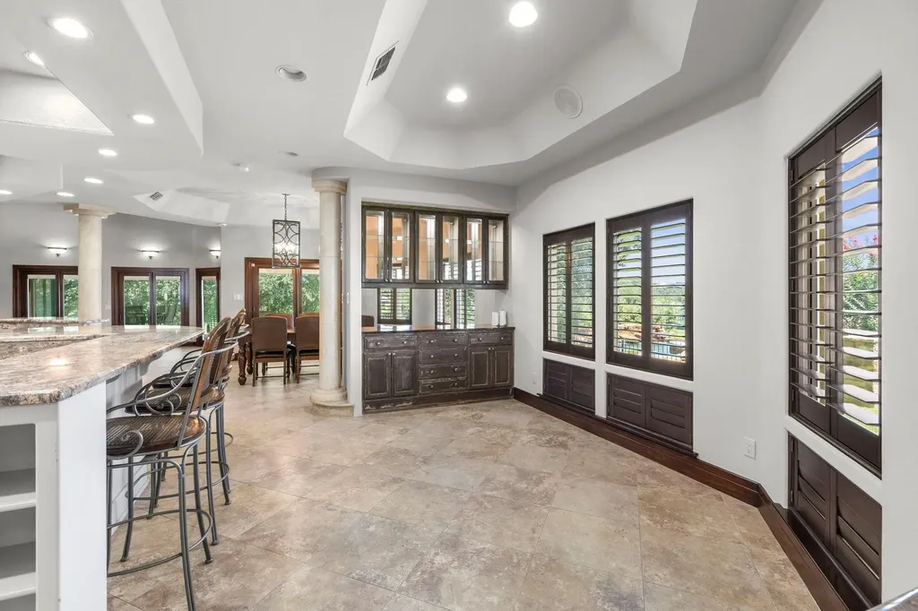 212 Florentine Horseshoe Bay TX 78657