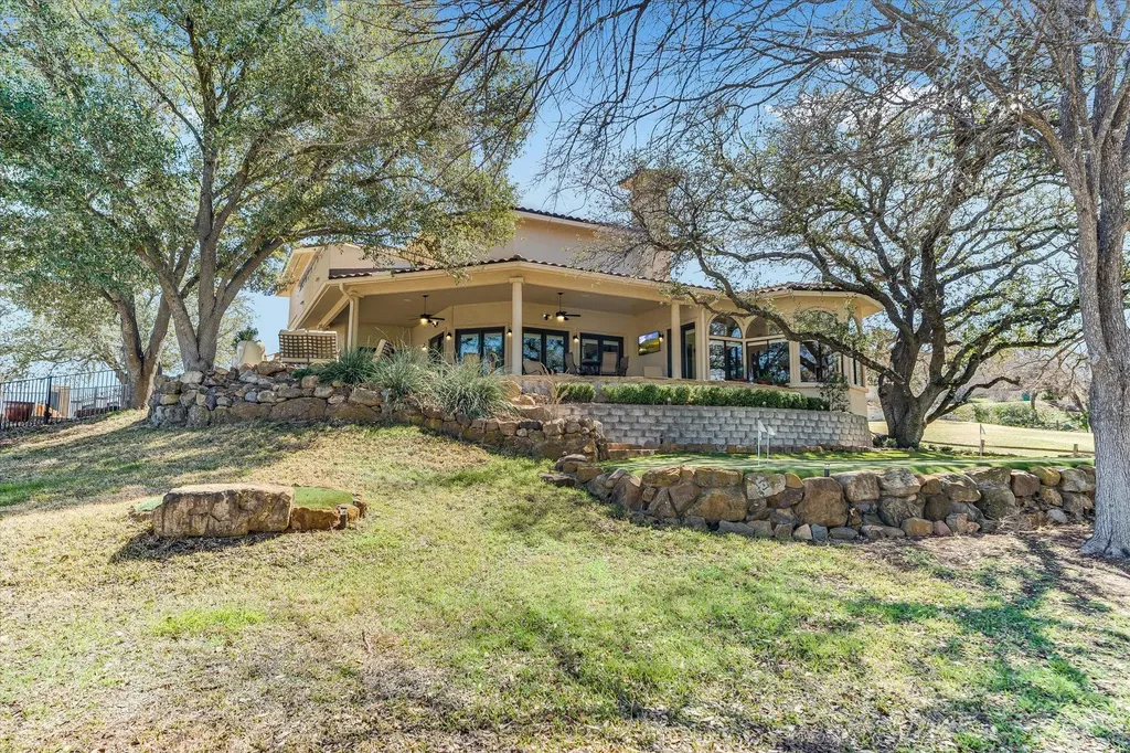 212 Florentine Horseshoe Bay TX 78657