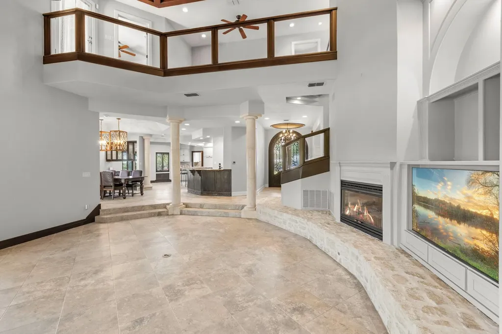 212 Florentine Horseshoe Bay TX 78657
