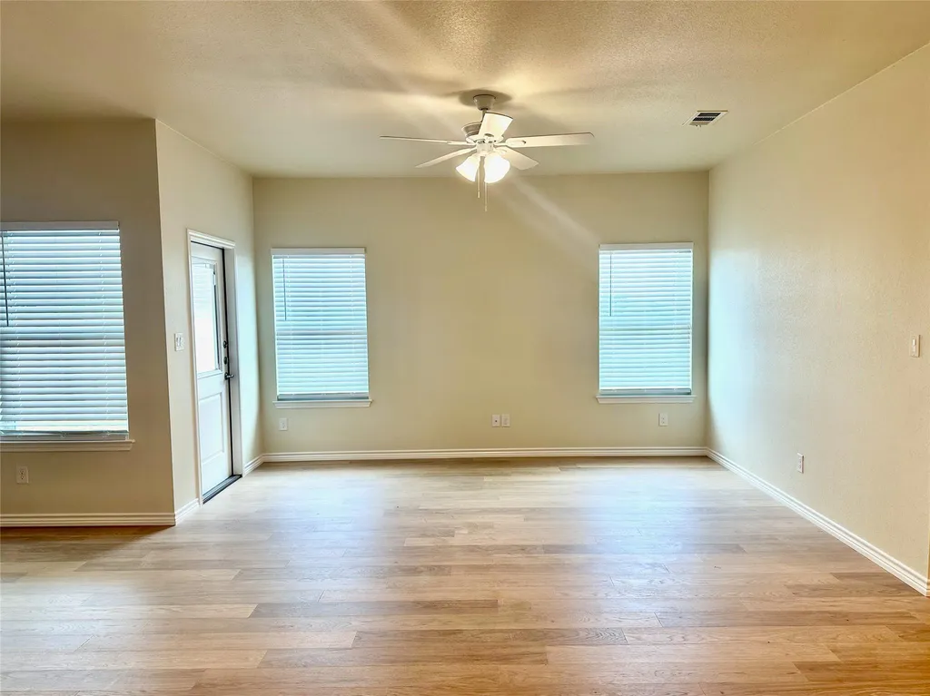 506 B War Admiral Drive Jarrell TX 76537