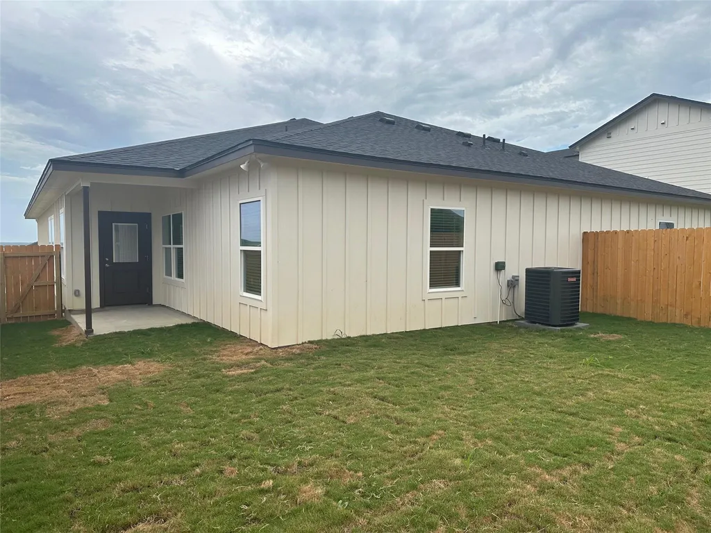 506 B War Admiral Drive Jarrell TX 76537