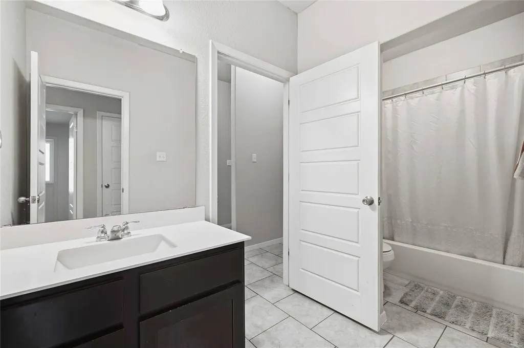 107 Saranac Drive Elgin TX 78621