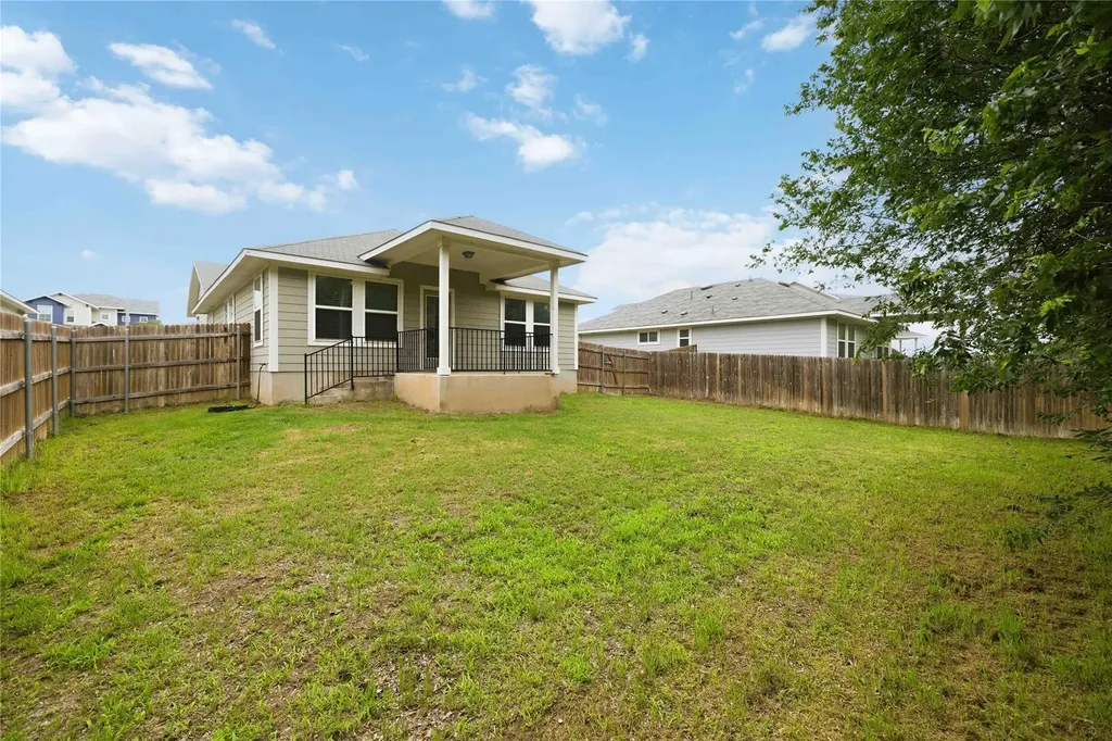 107 Saranac Drive Elgin TX 78621