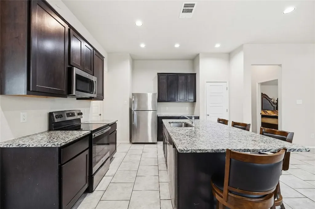 107 Saranac Drive Elgin TX 78621