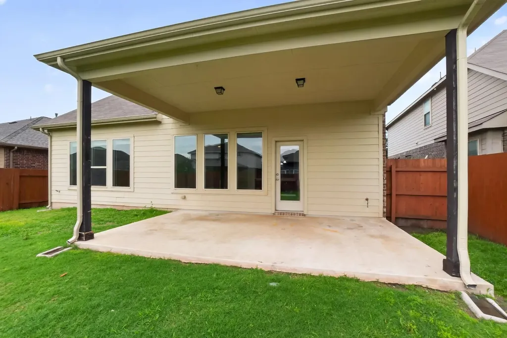 348 Vista Gardens Drive Buda TX 78610