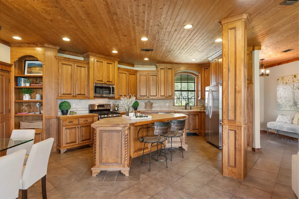 544 River View Drive Johnson City TX 78636
