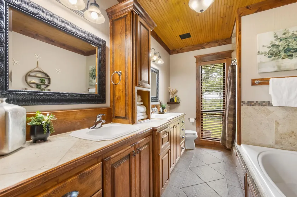 544 River View Drive Johnson City TX 78636