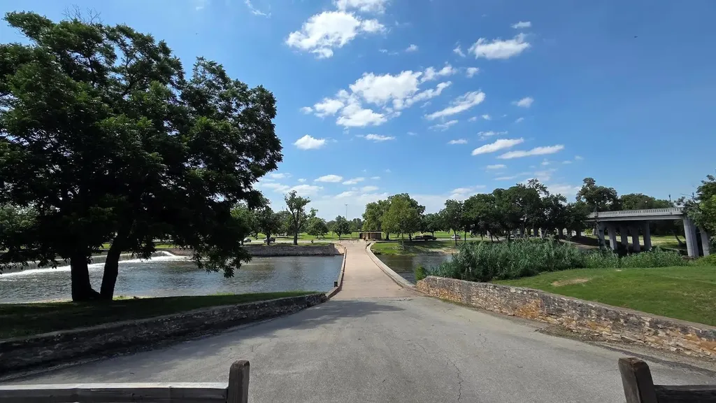 520 W 22nd Street Georgetown TX 78626