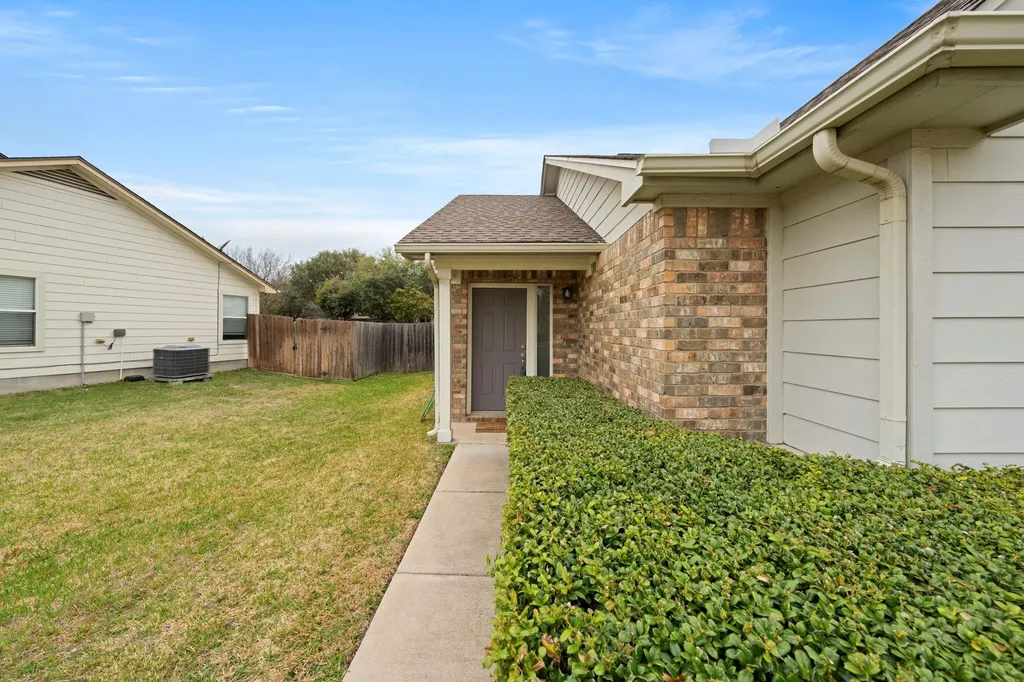 1011 Janae Court Georgetown TX 78626