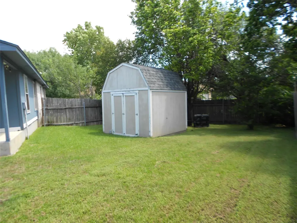 1810 Courtney Cove Round Rock TX 78664