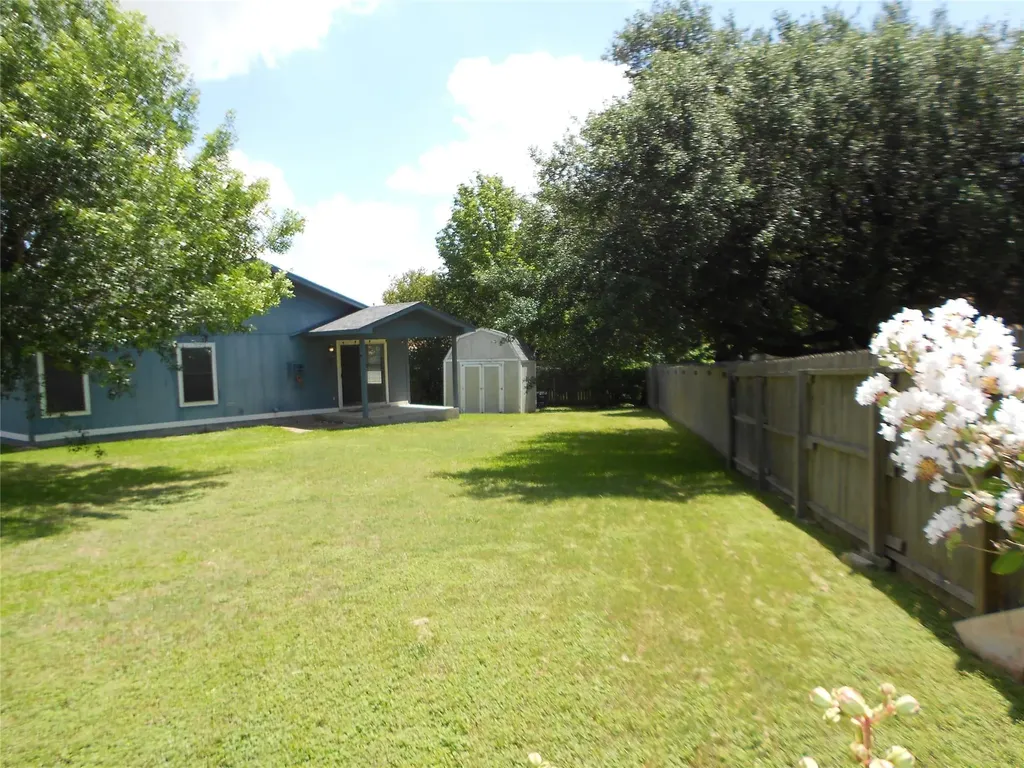 1810 Courtney Cove Round Rock TX 78664