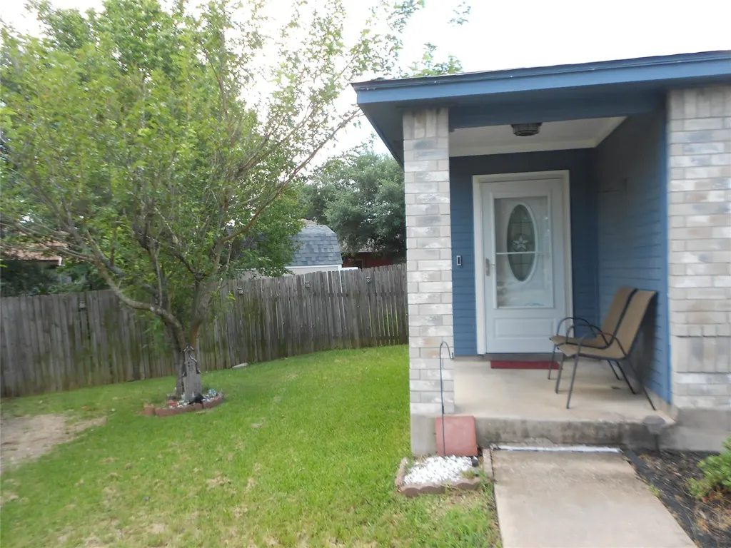 1810 Courtney Cove Round Rock TX 78664