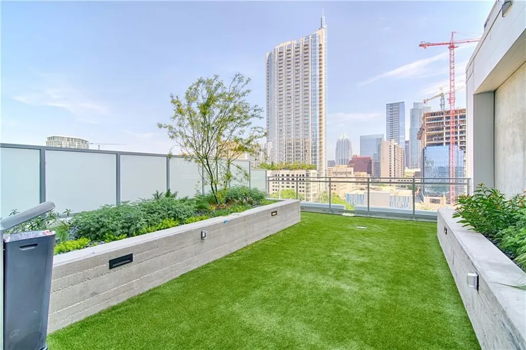 222 West Avenue Austin TX 78701