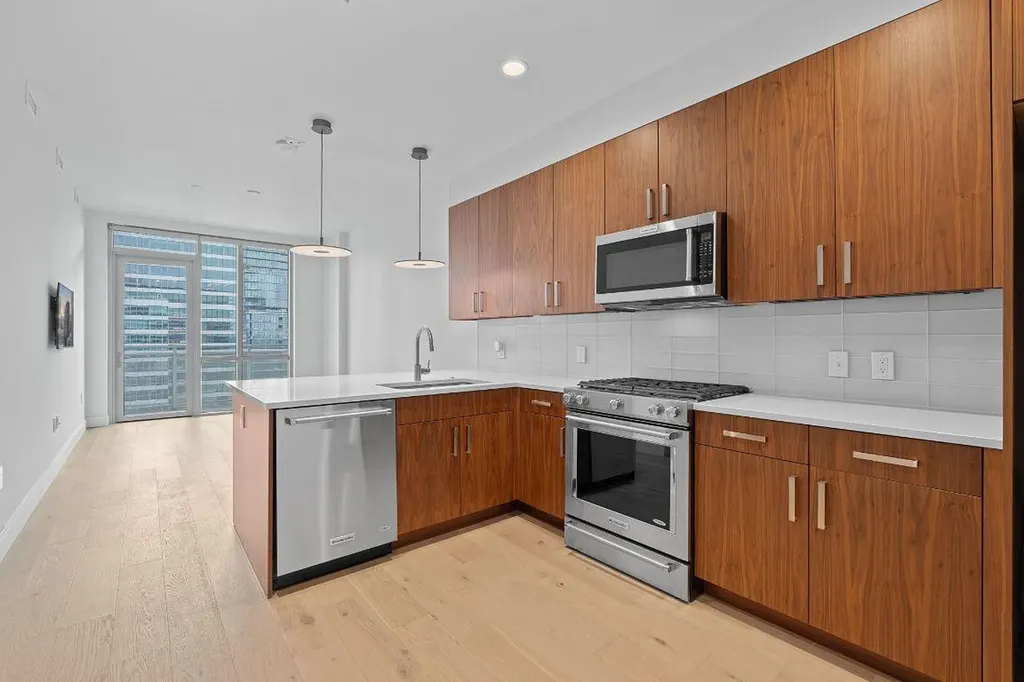222 West Avenue Austin TX 78701