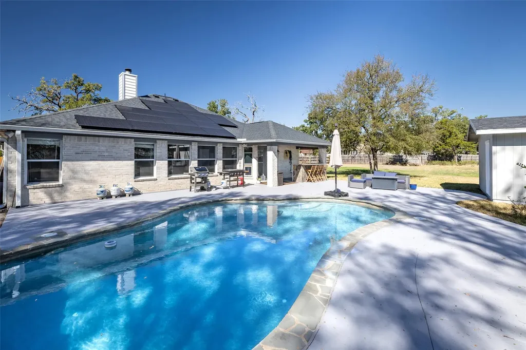 129 Wamel Way Cedar Creek TX 78612